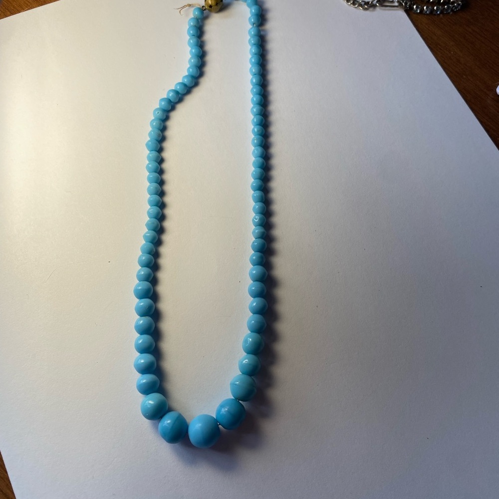 Turquoise Coloured Beaded Vintage Ball Closer Necklace